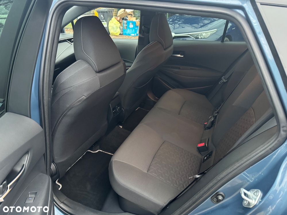 Toyota Corolla 1.8 Business Edition - 12