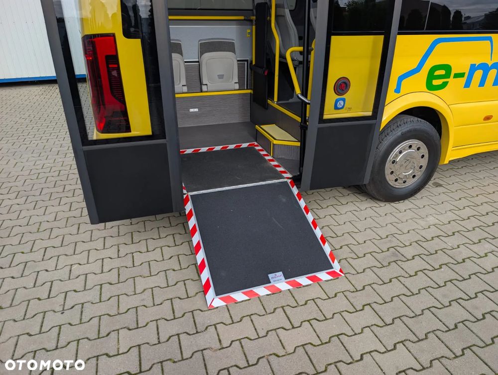 Mercedes-Benz eSprinter - 8