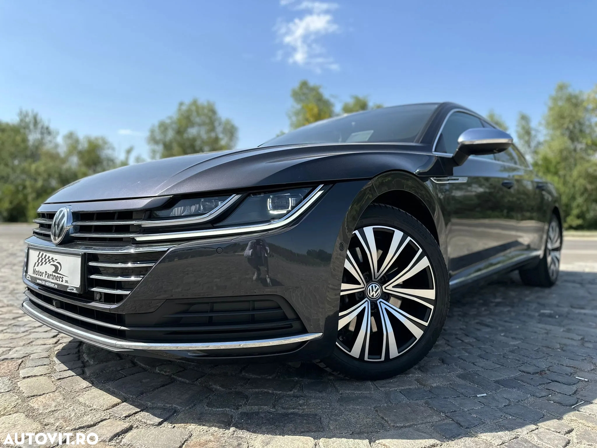 Volkswagen ARTEON 2.0 TDI DSG 4Motion Elegance - 8