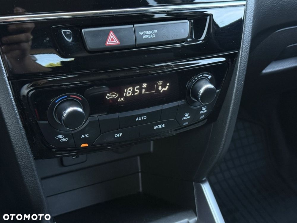 Suzuki Vitara 1.4 Boosterjet SHVS Premium 2WD - 25