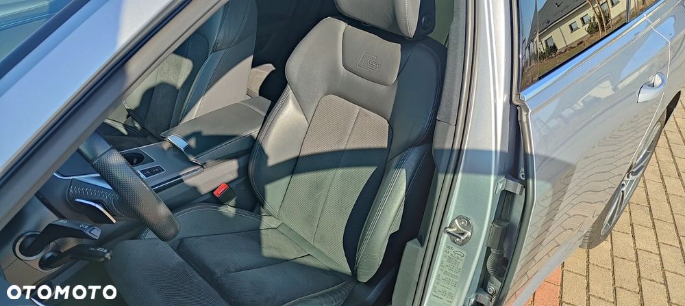 Audi A6 Avant 35 TDI S tronic S line - 31