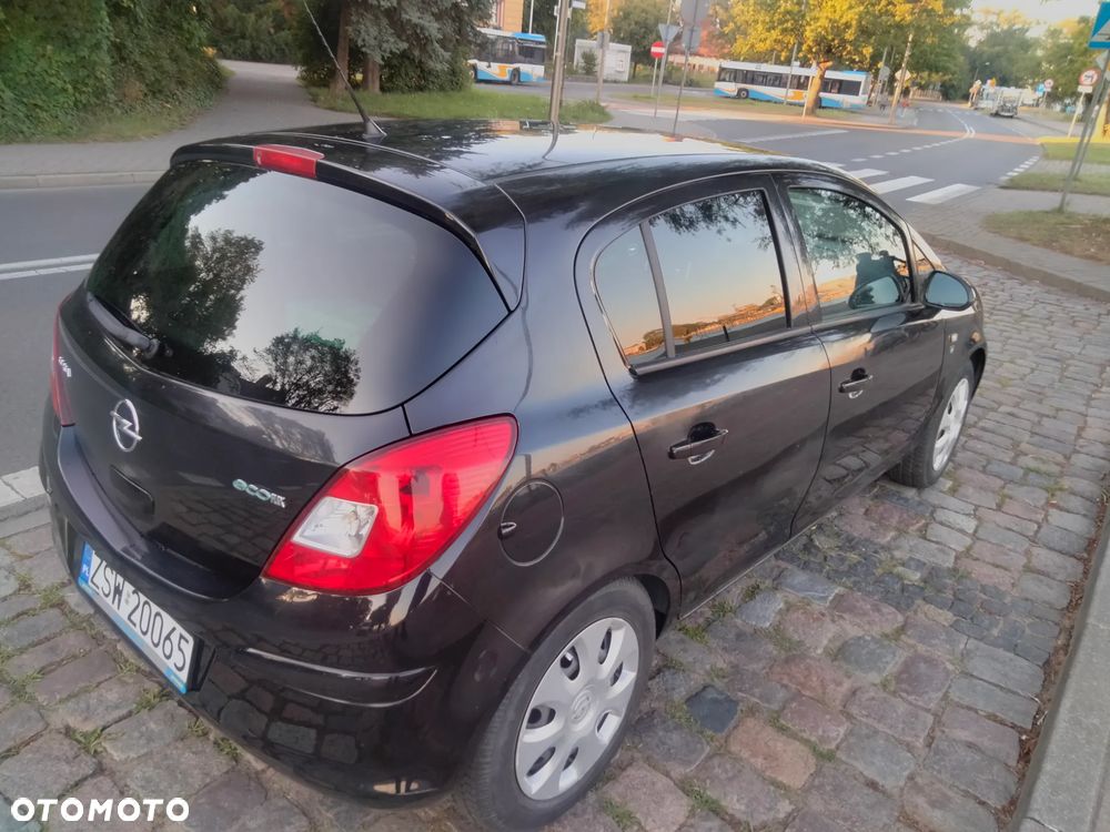 Opel Corsa 1.2 16V 111 - 2