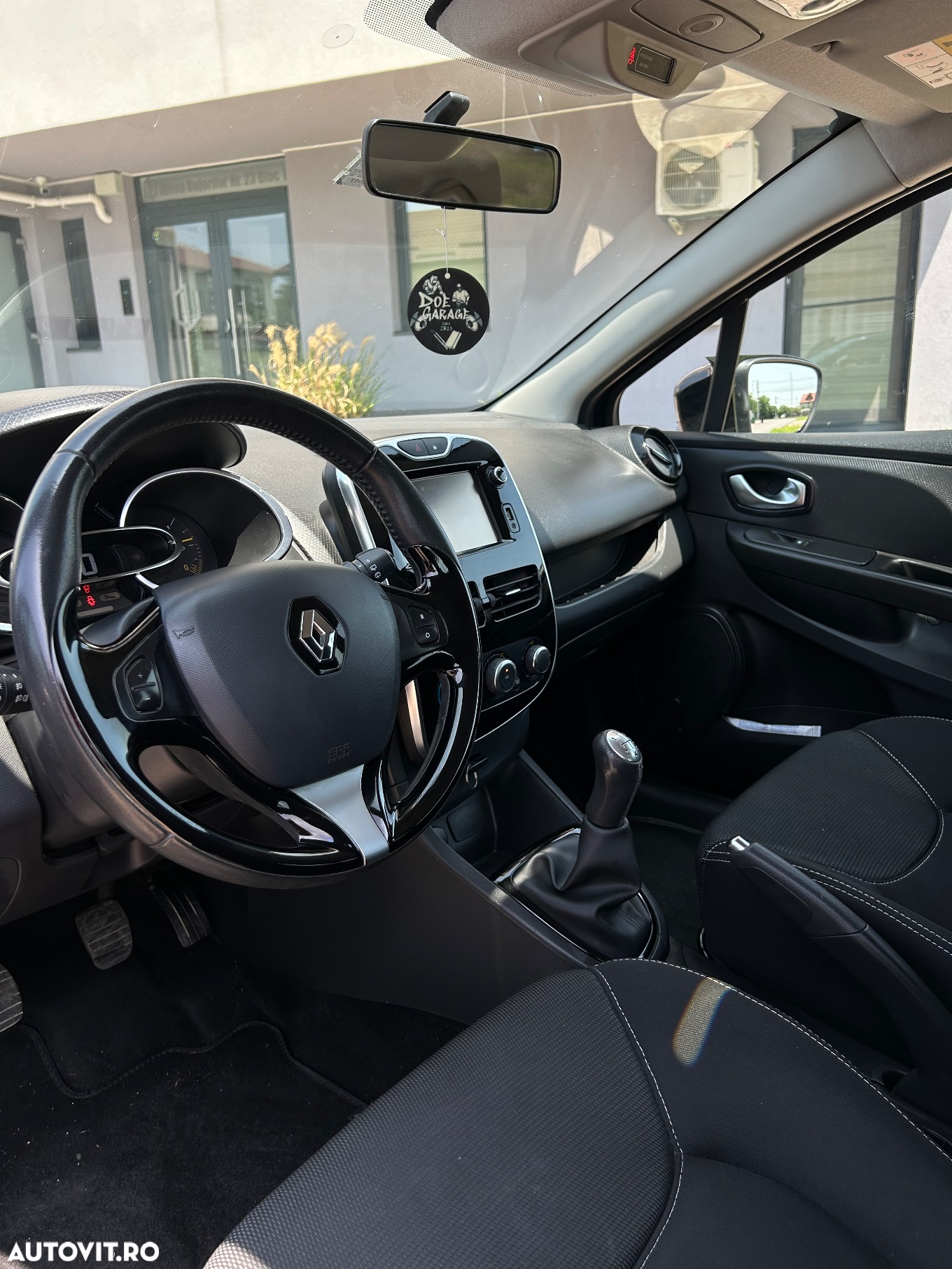 Renault Clio 1.2 16V 75 Collection - 5