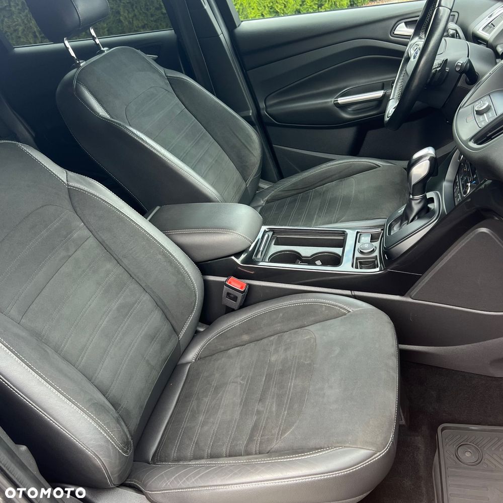 Ford Kuga 2.0 TDCi AWD ST-Line - 27