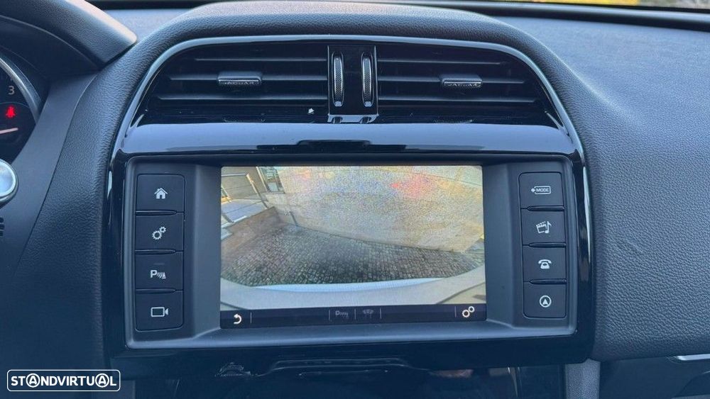 Jaguar F-Pace 2.0 i4D Pure Aut. - 11