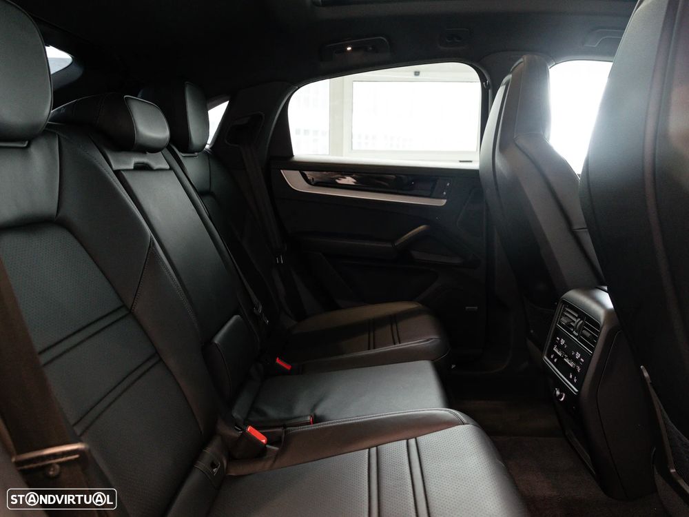 Porsche Cayenne Coupé S E-Hybrid - 34