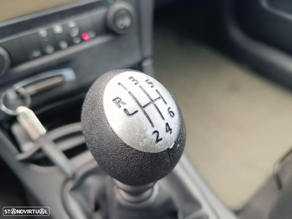 Renault Laguna 1.9 dCi Confort - 14