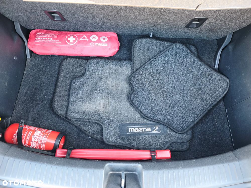Mazda 2 - 9