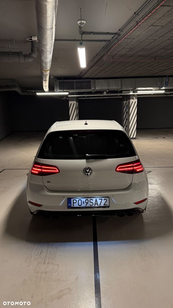 Volkswagen Golf - 8