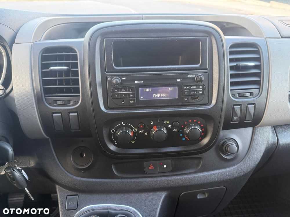 Renault Trafic - 17