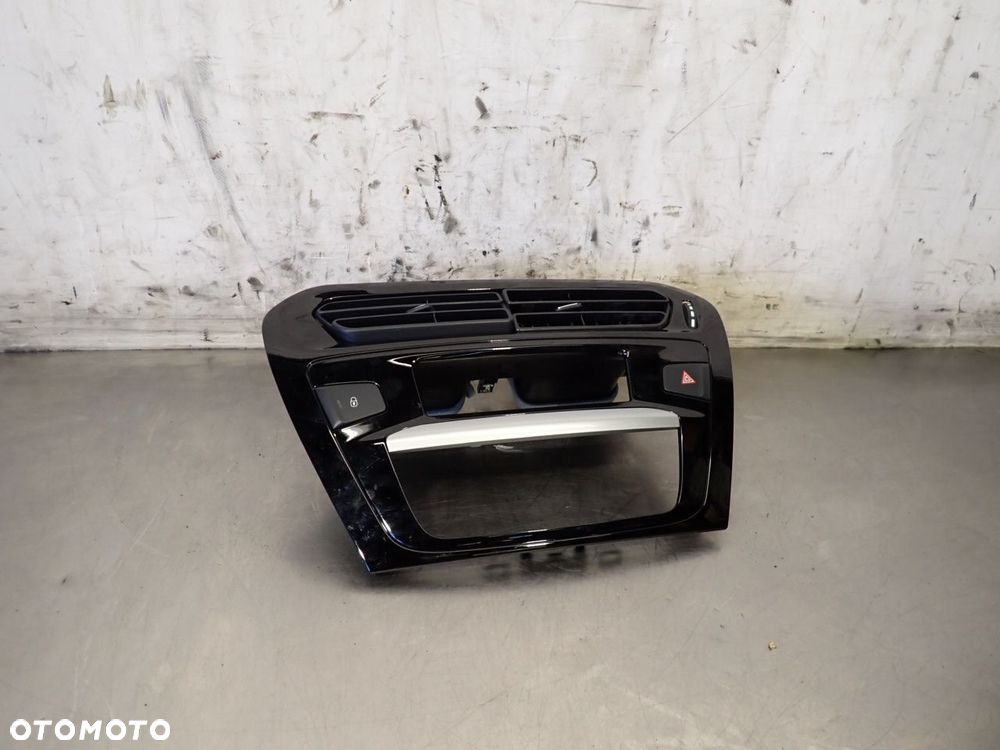 RAMKA RADIA PEUGEOT 301 - 1