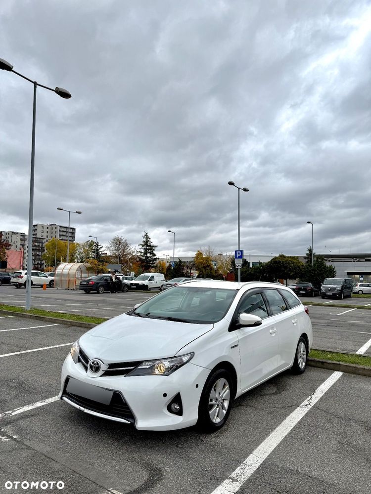 Toyota Auris 1.8 HSD Luna - 3