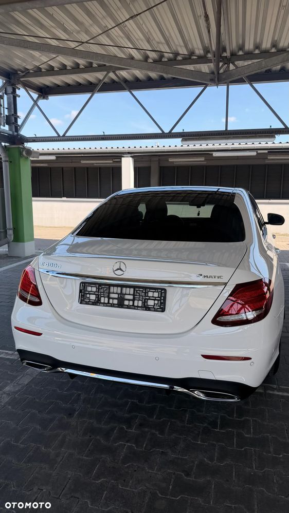 Mercedes-Benz Klasa E 400 d 4Matic 9G-TRONIC - 16