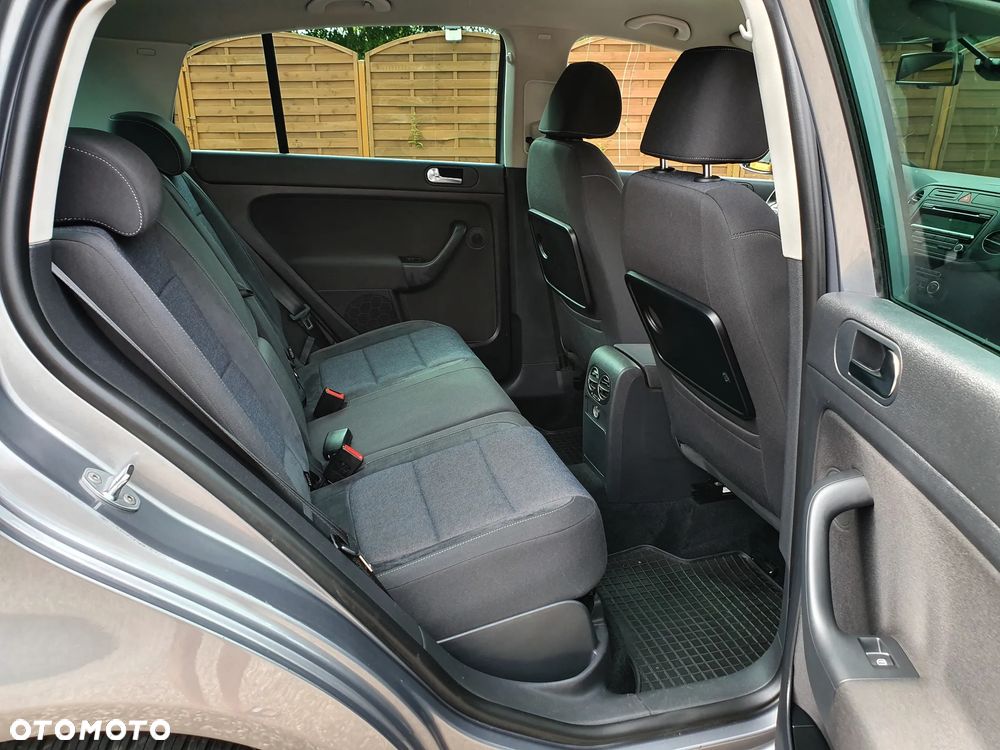 Volkswagen Golf Plus - 13