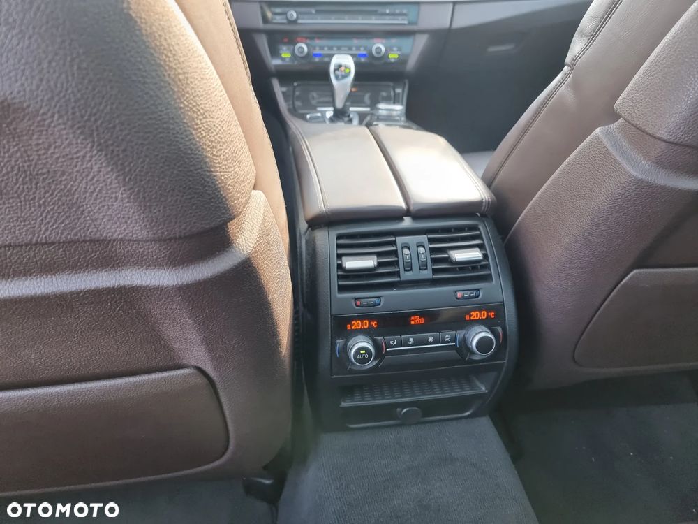 BMW Seria 5 535d xDrive Touring Sport-Aut Luxury Line - 10