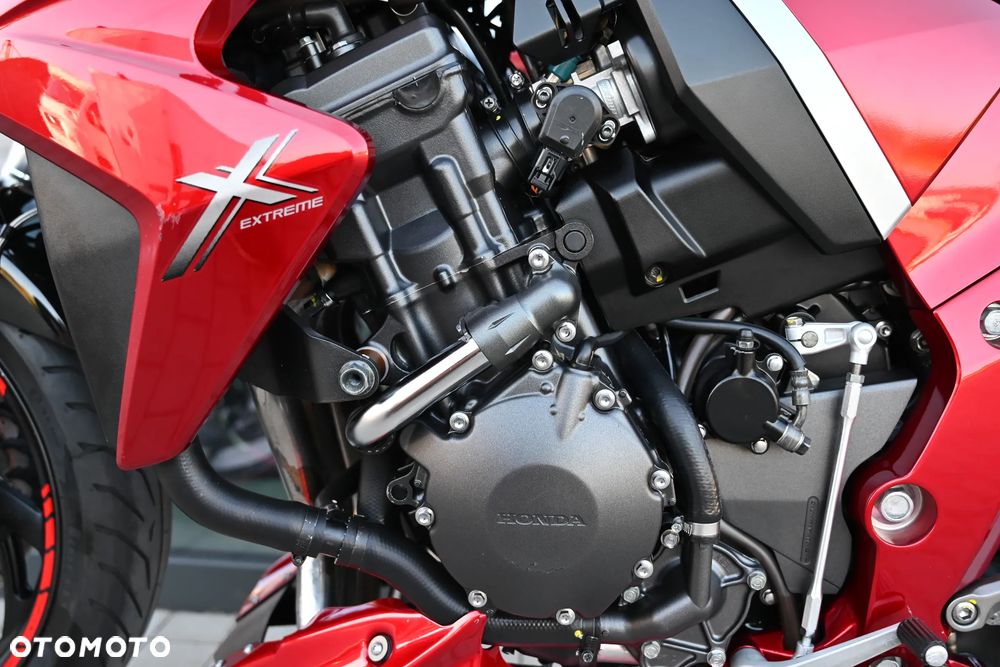 Honda CB - 11