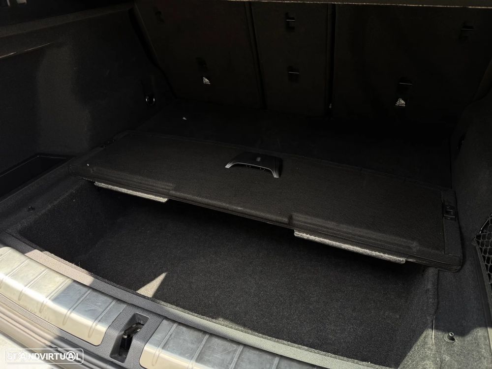 BMW X1 18 d sDrive Auto xLine - 41