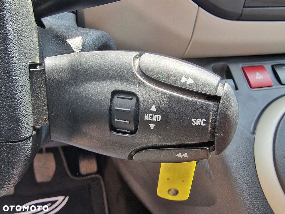 Peugeot Partner 98 VTi Family - 13