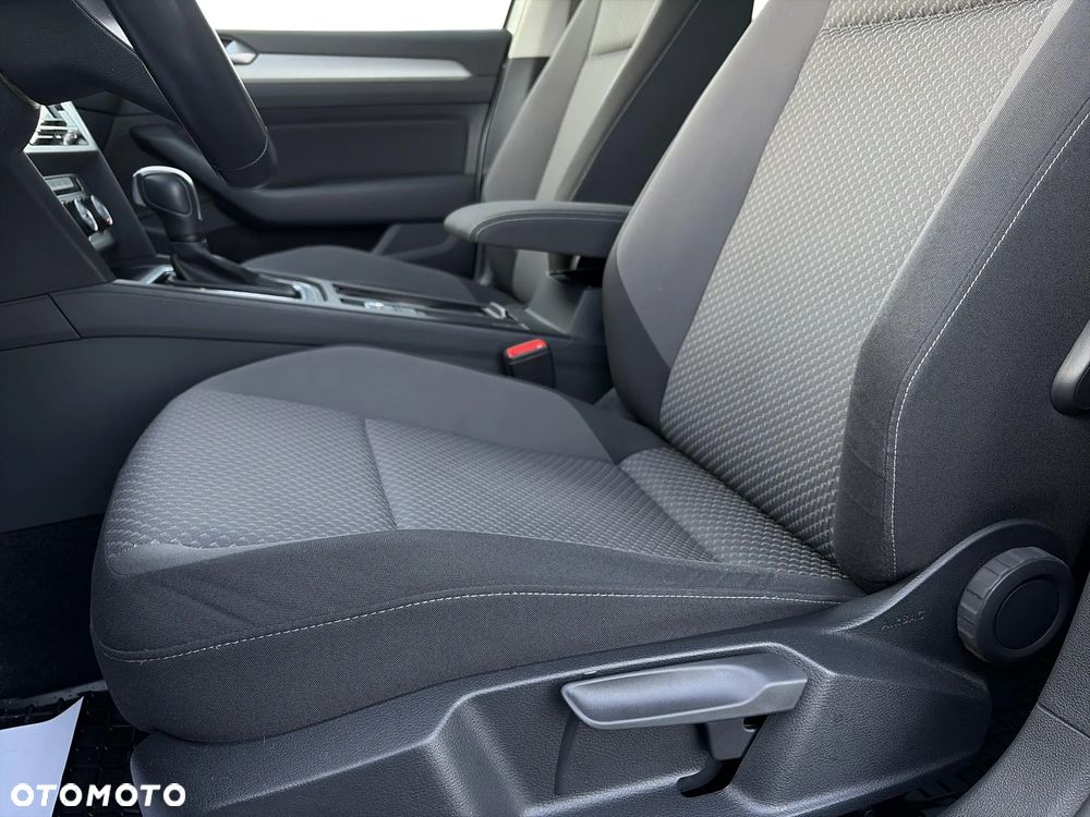 Volkswagen Passat 1.5 TSI EVO Business DSG - 12