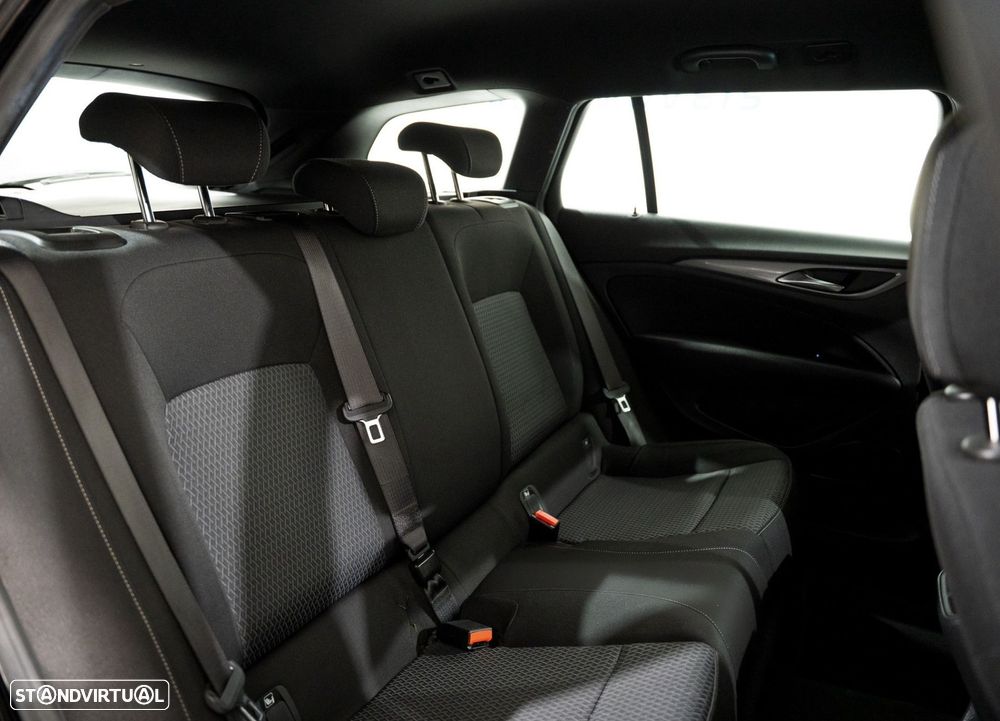 Opel Insignia Sports Tourer 1.5 D Business Edition - 13