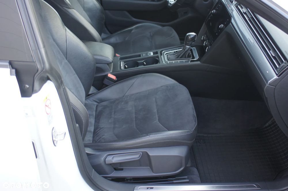 Volkswagen Arteon 2.0 TDI SCR R-Line Edition DSG - 22