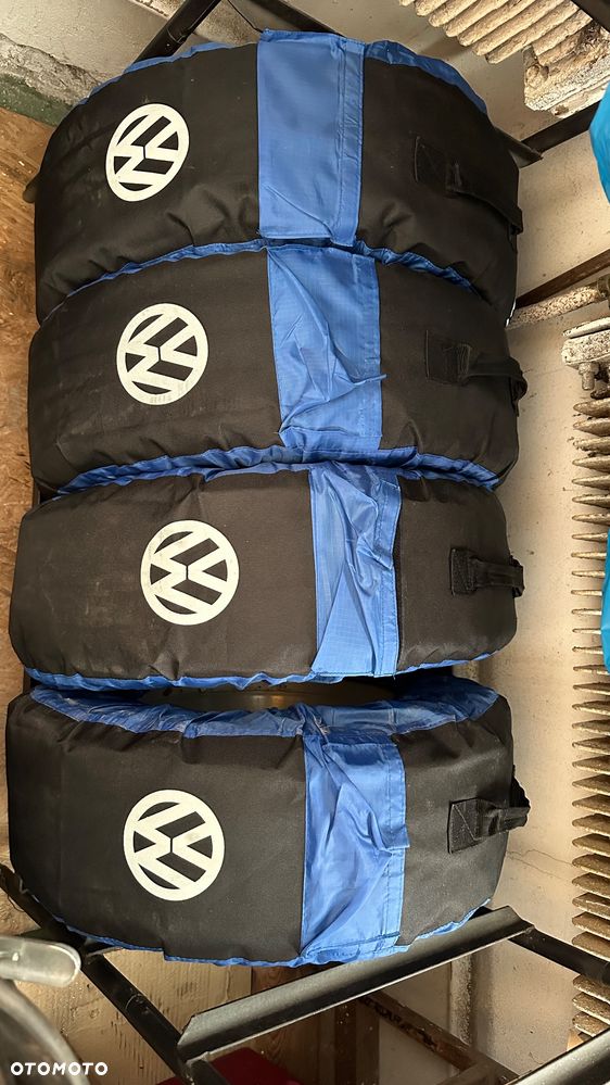 Volkswagen Bora - 40