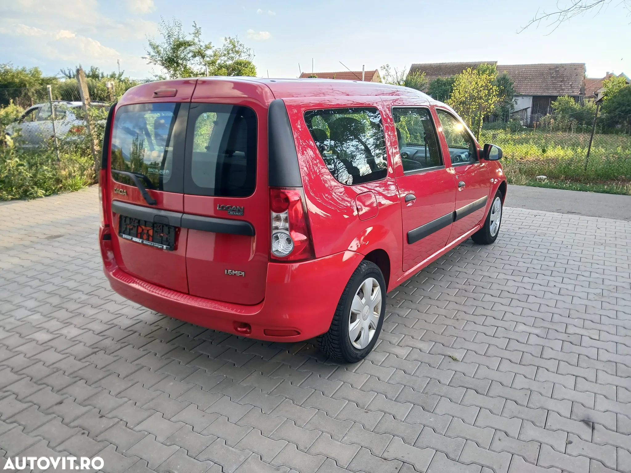 Dacia Logan MCV 1.6 Laureate - 4