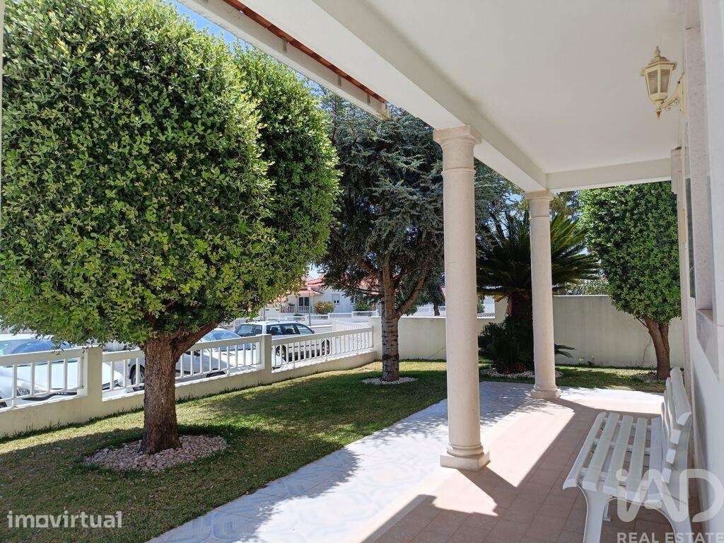 Casa T3 em São Martinho do Porto de 165,00 m2 - Grande imagem: 3/30