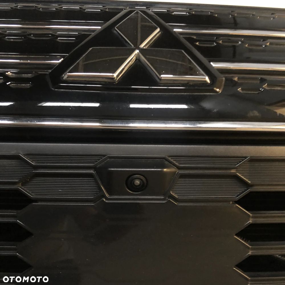 Mitsubishi Outlander - 32
