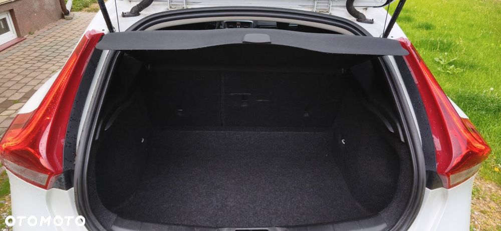 Volvo V40 - 26