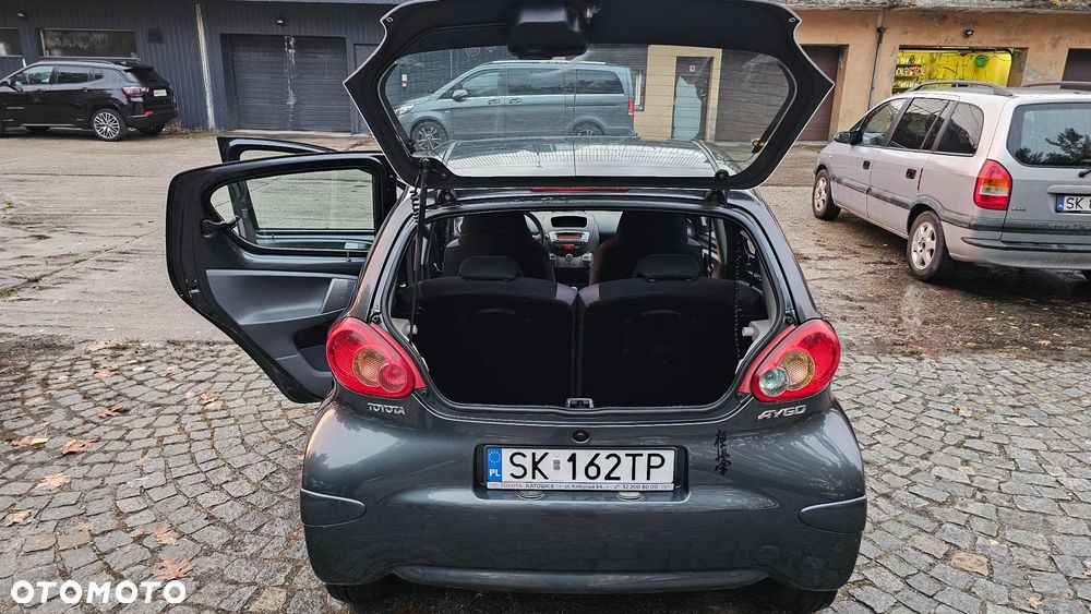 Toyota Aygo - 11