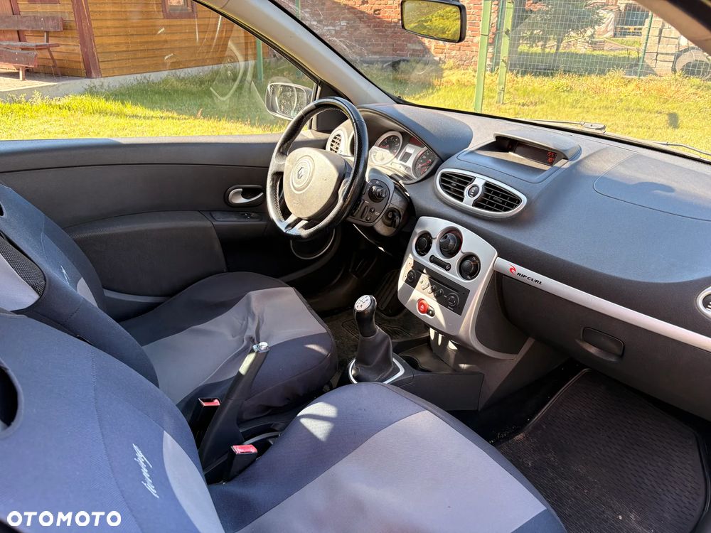 Renault Clio 1.2 16V Rip Curl - 11