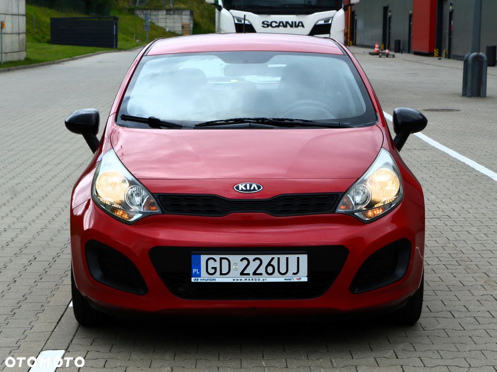 Kia Rio 1.2 L - 35