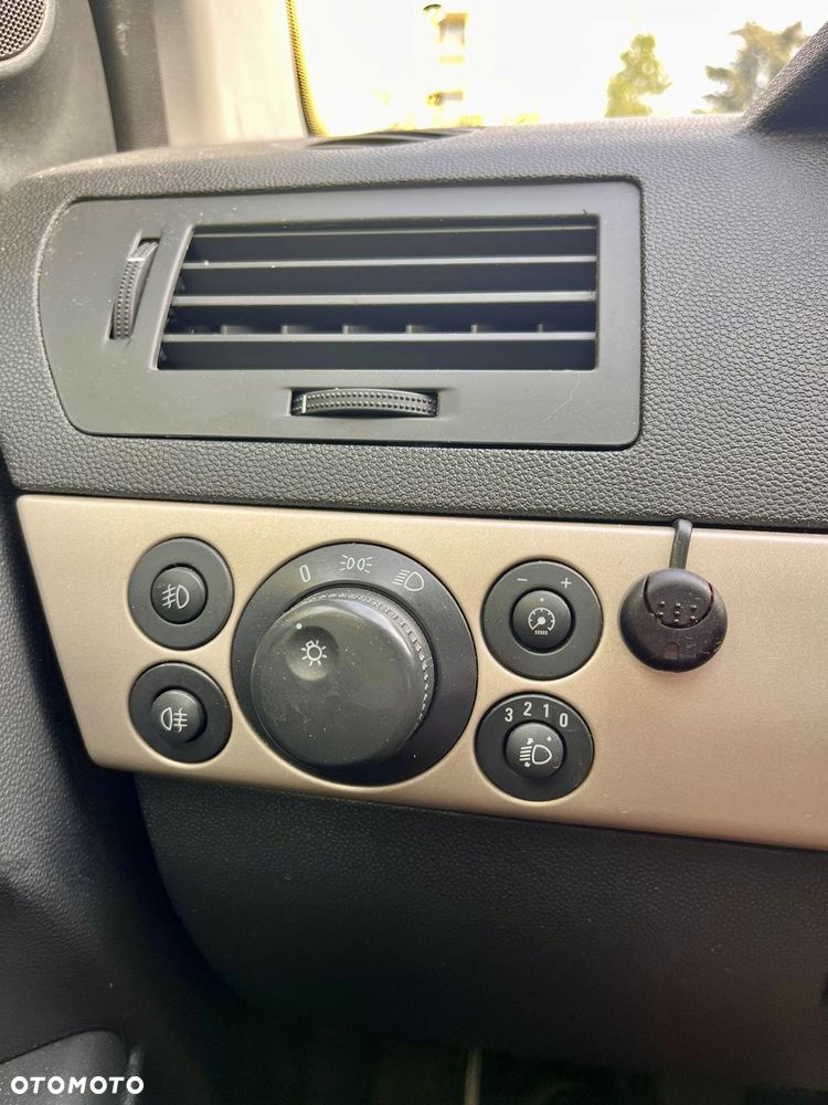 Opel Astra - 20