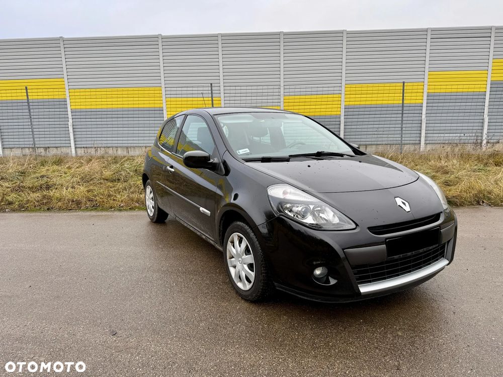 Renault Clio - 1