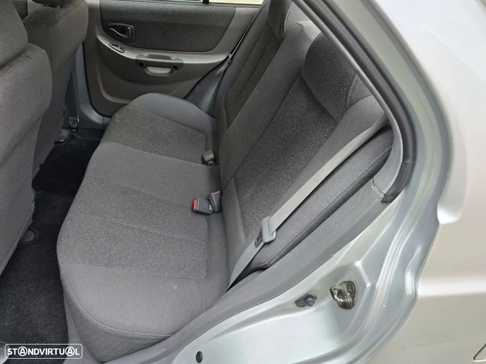 Hyundai Accent 1.3 Prestige - 9