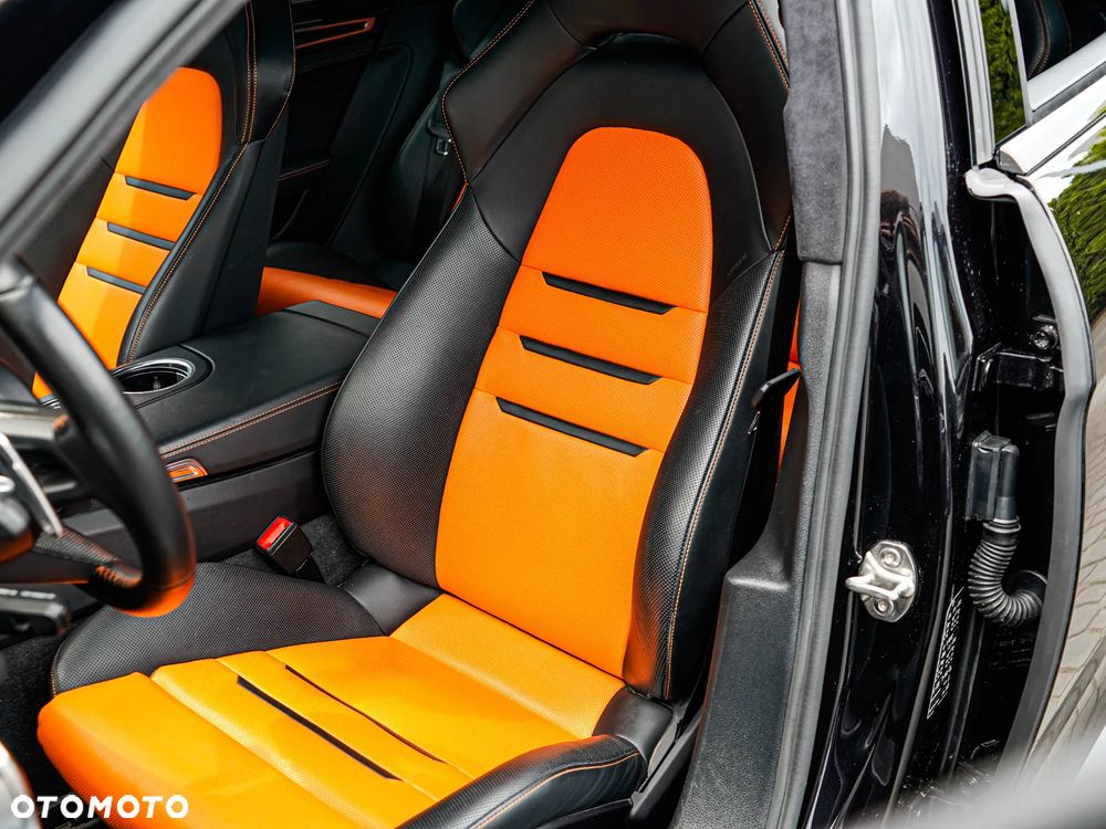 Porsche Panamera Turbo S - 24