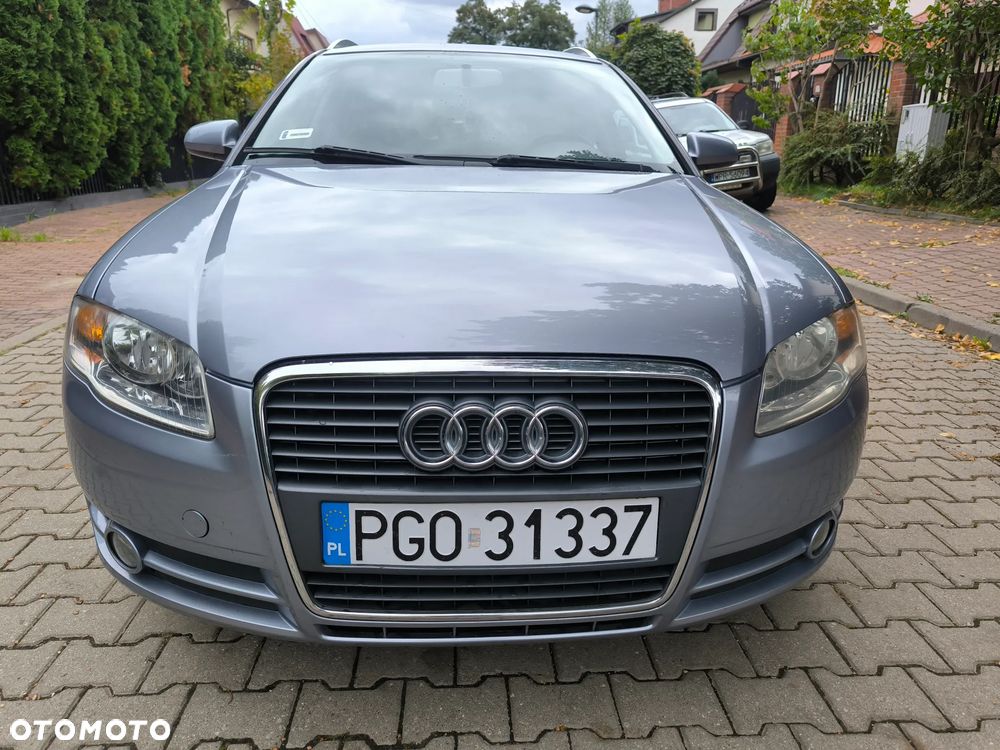 Audi A4 Avant - 11