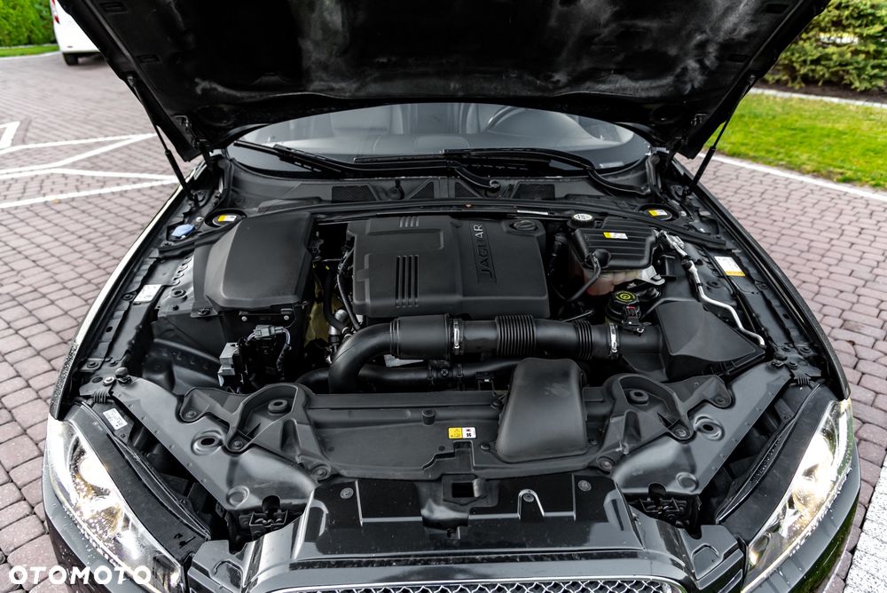 Jaguar XF 2.2 - 37