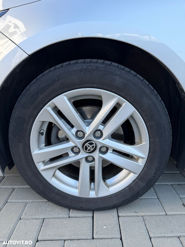 Toyota Corolla - 6