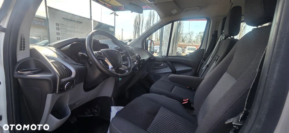 Ford Transit Custom - 23