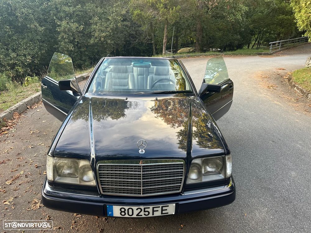 Mercedes-Benz E 200 - 12