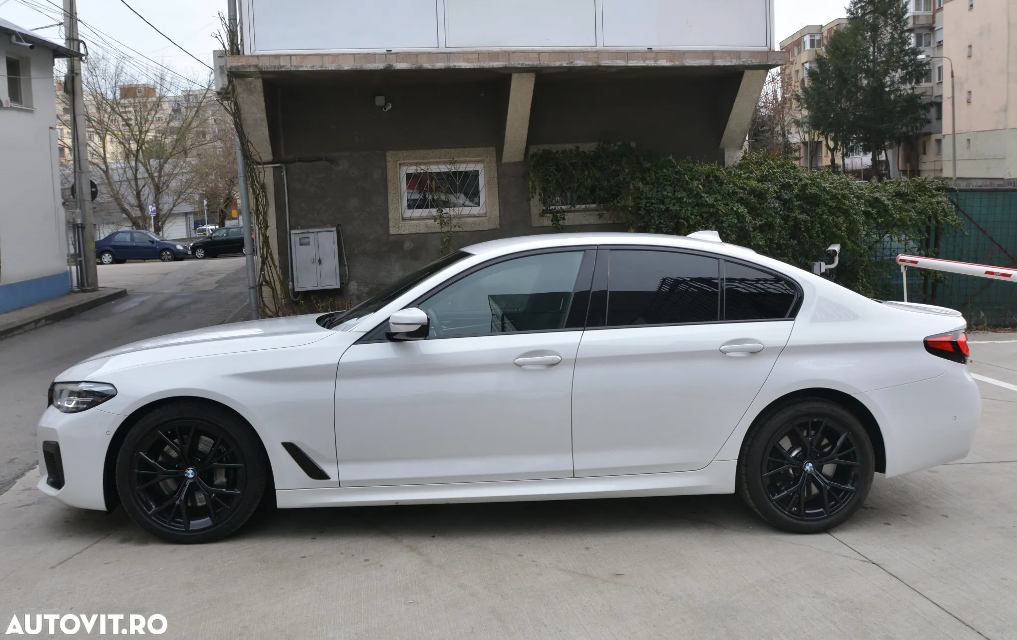 BMW Seria 5 530d AT MHEV - 20