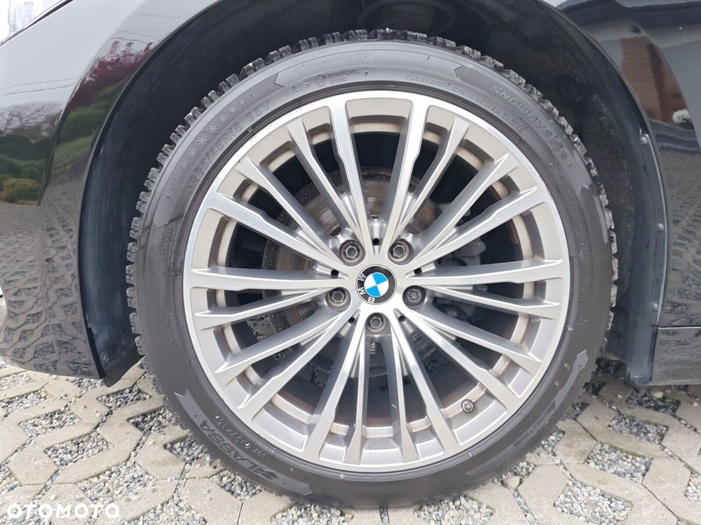 BMW Seria 3 318i - 9