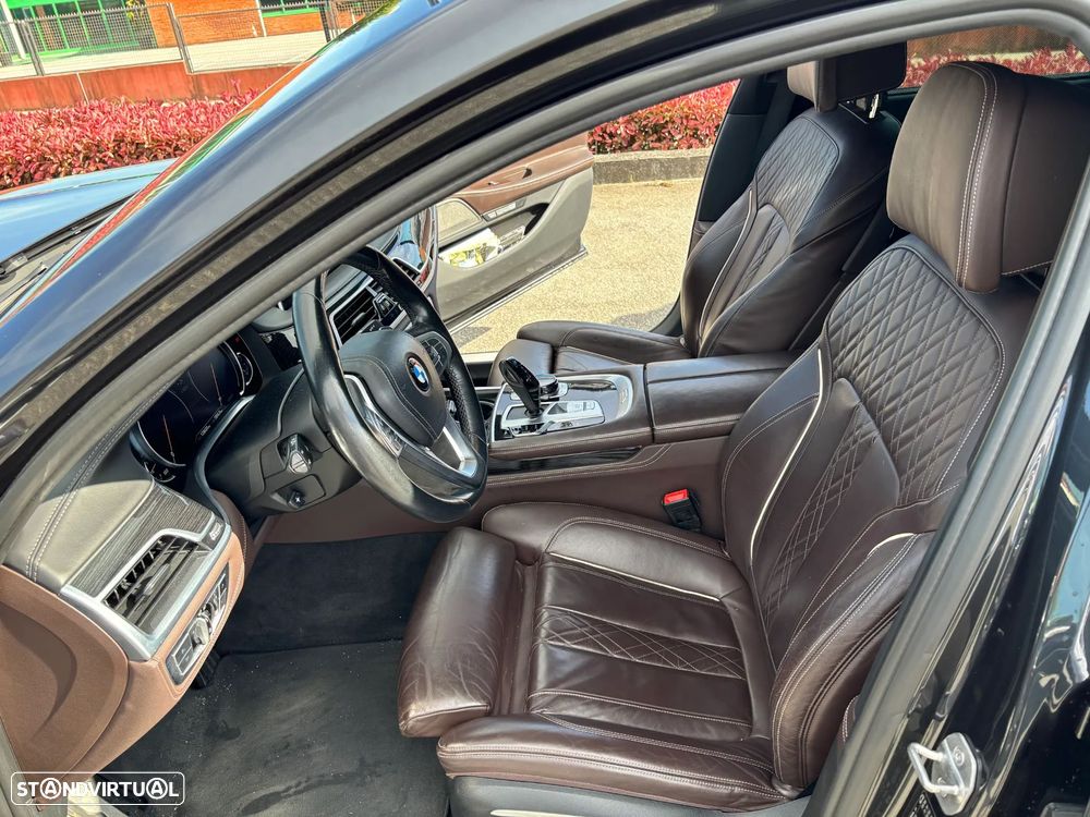 BMW 730 d Pack M - 25