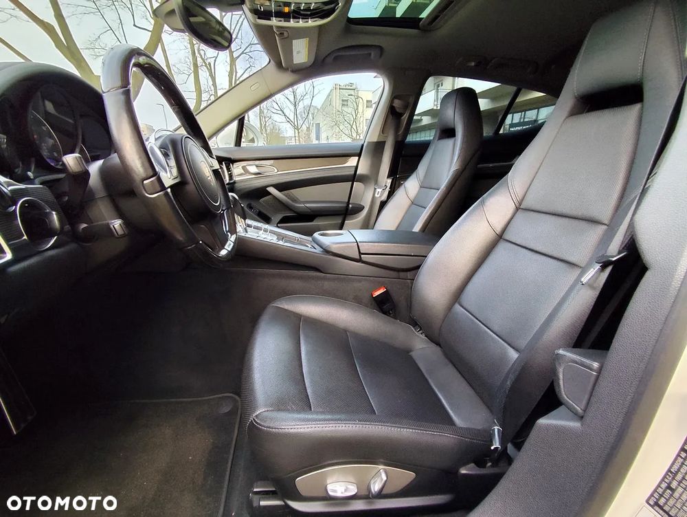 Porsche Panamera 4S PDK - 7