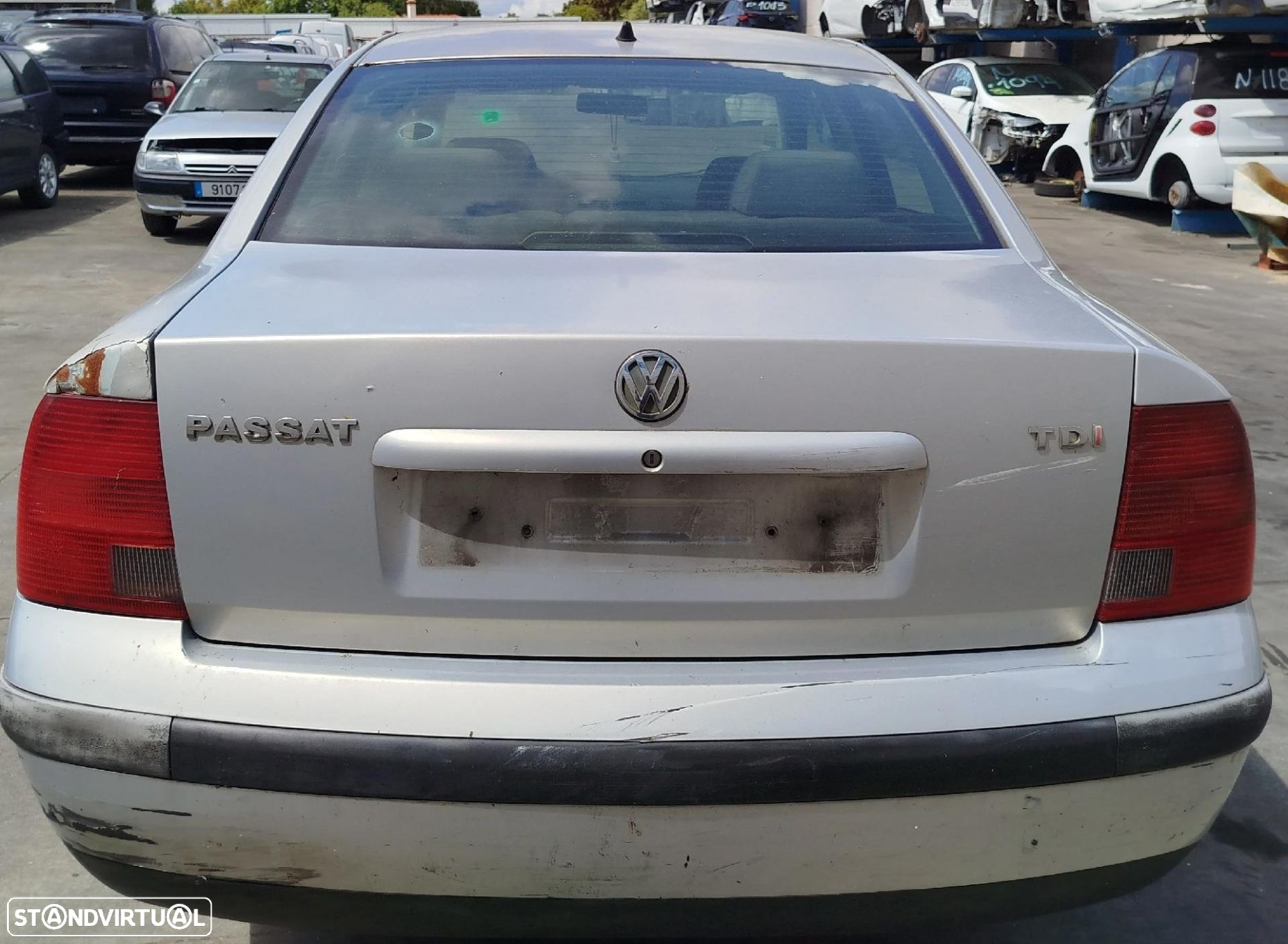 Para peças VOLKSWAGEN Passat (3B2) - 6