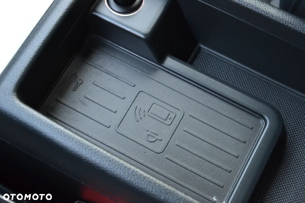 Audi A4 Avant 2.0 TDI ultra S tronic design - 31