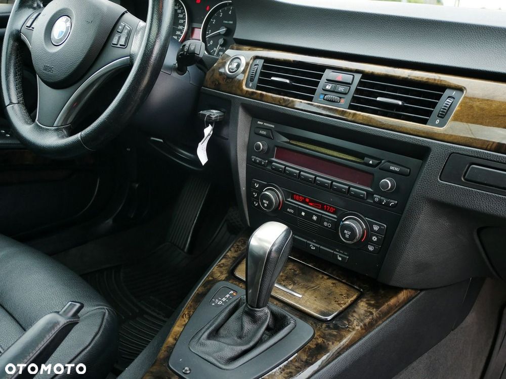 BMW Seria 3 - 27