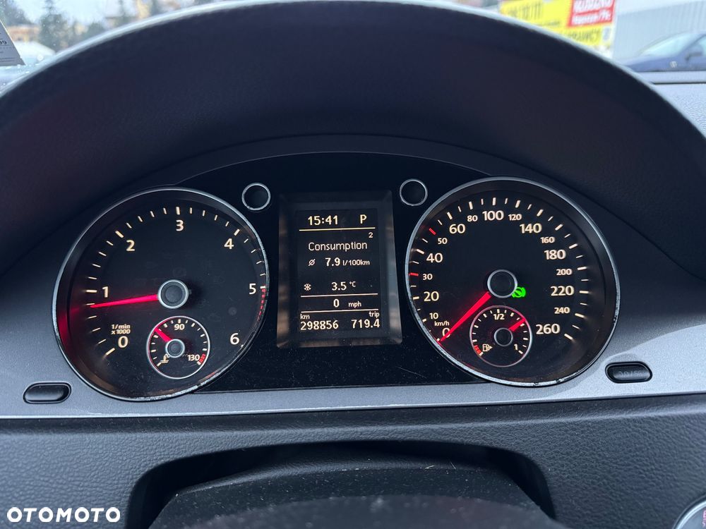 Volkswagen Passat 2.0 TDI Trendline DSG - 5